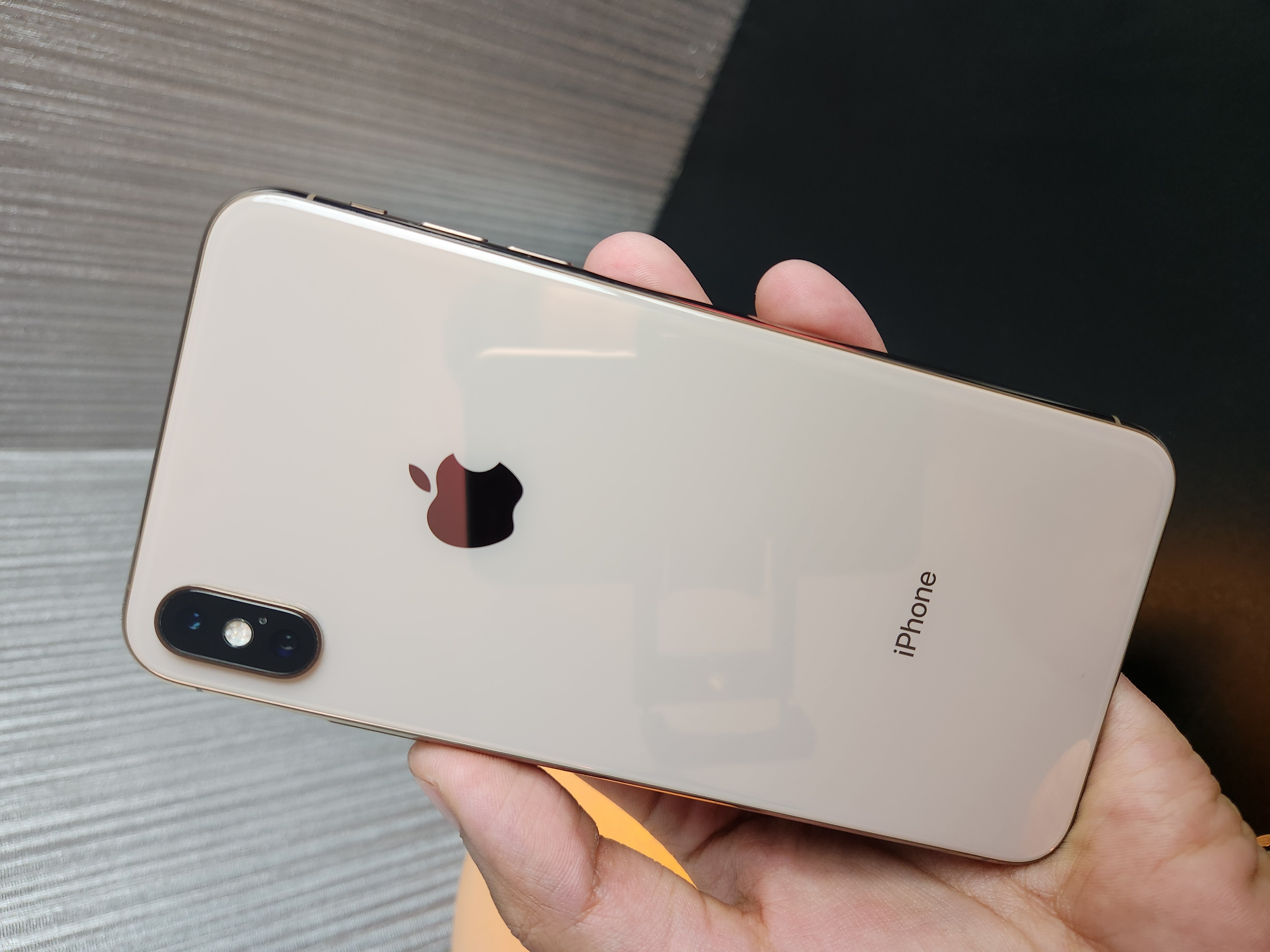گوشی آیفون مدل XS MAX کارکرده ظرفیت ۲۵۶ گیگابایت