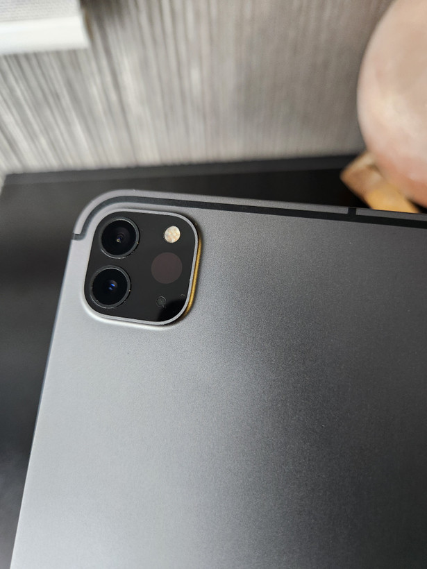 تبلت اپل مدل ipad pro 2021 کارکرده ظرفیت 512 گیگابایت